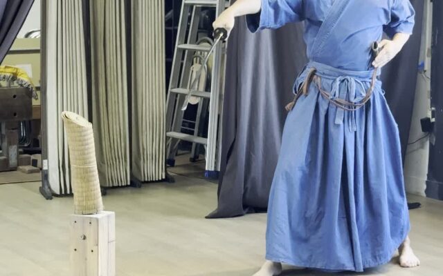 I Tried a Samurai Sword-Cutting Experience in Tokyo: Cutting Tatami With a Real Katana